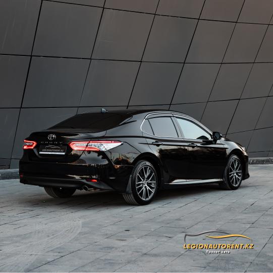 Toyota Camry XV75 — фото 3