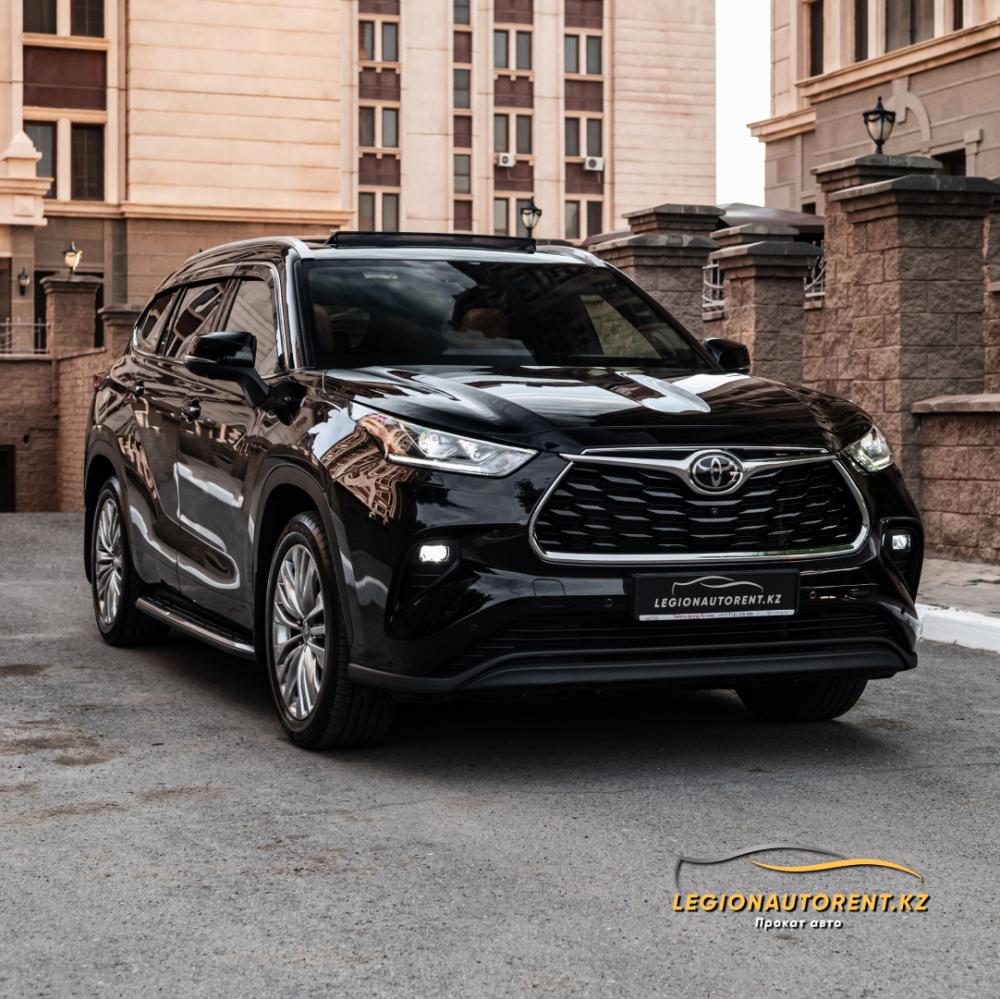 Toyota Highlander — аренда, от 90000 Br/сутки