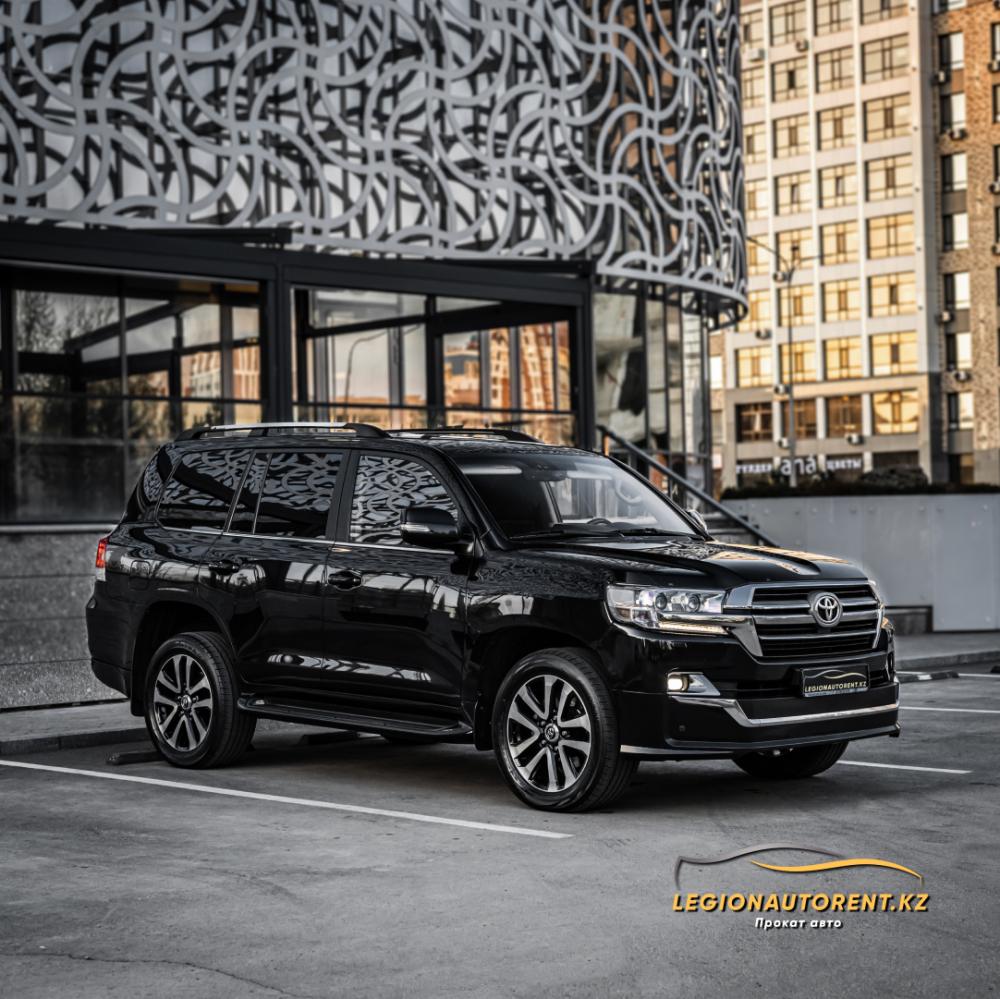 Toyota Land Cruiser 200 — фото 2