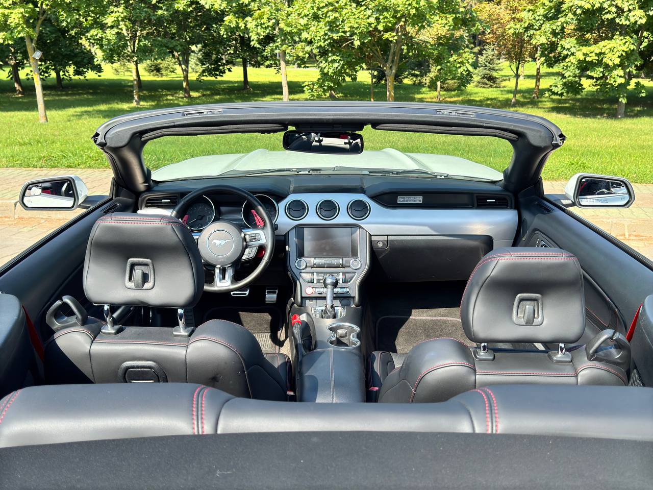 Ford Mustang 2018 — фото 3