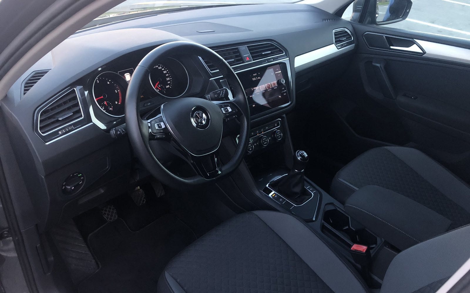 Volkswagen Tiguan 2018 — фото 3