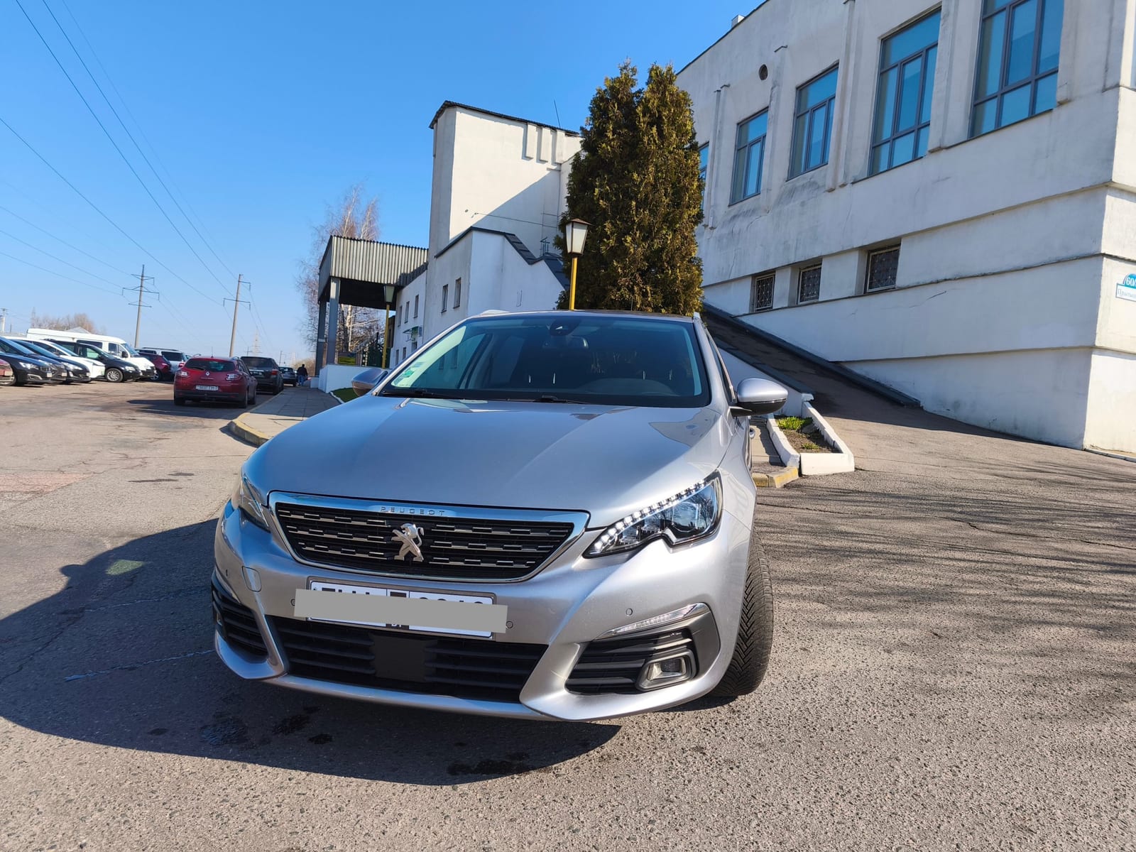 Peugeot 308 2020 — аренда от 140 Br/сутки
