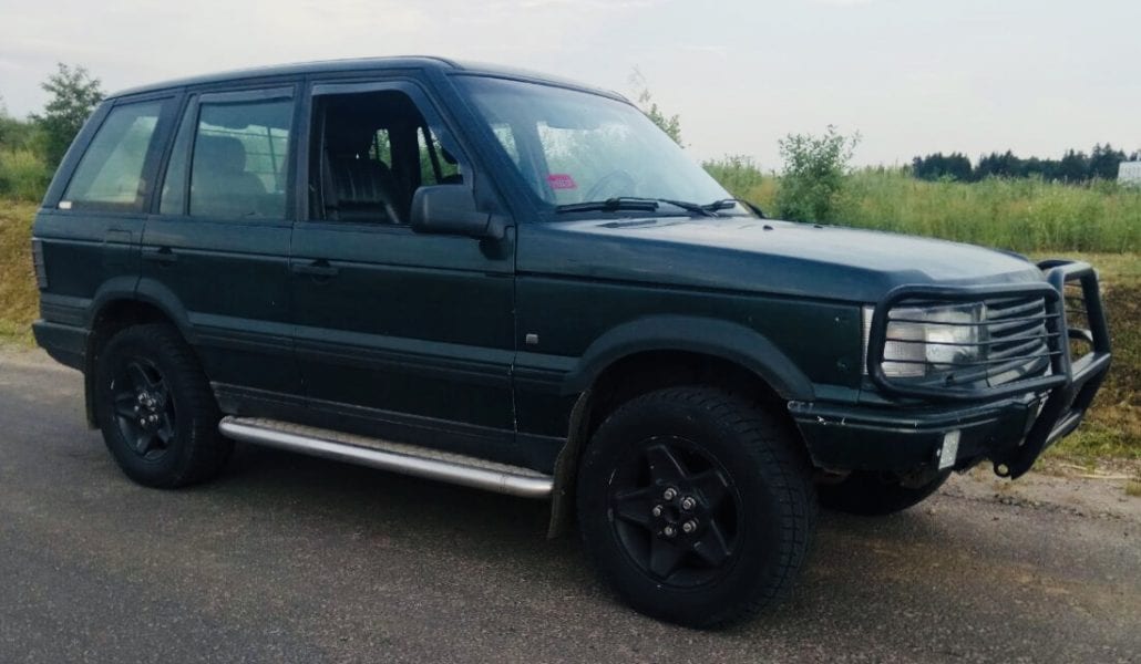 Land Rover Range Rover 2000 — аренда от 85 Br/сутки