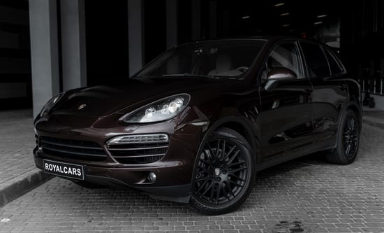 Porsche Cayenne 2020 года в аренду в Минске