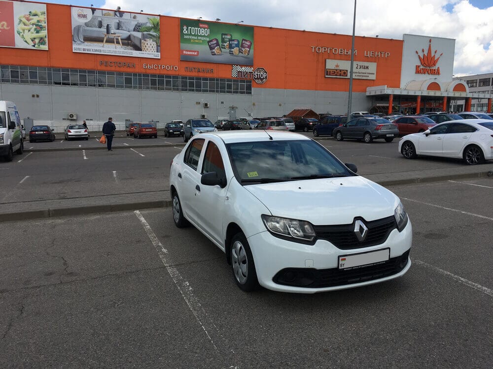Renault Logan II 2016 — аренда, от 65 Br/сутки
