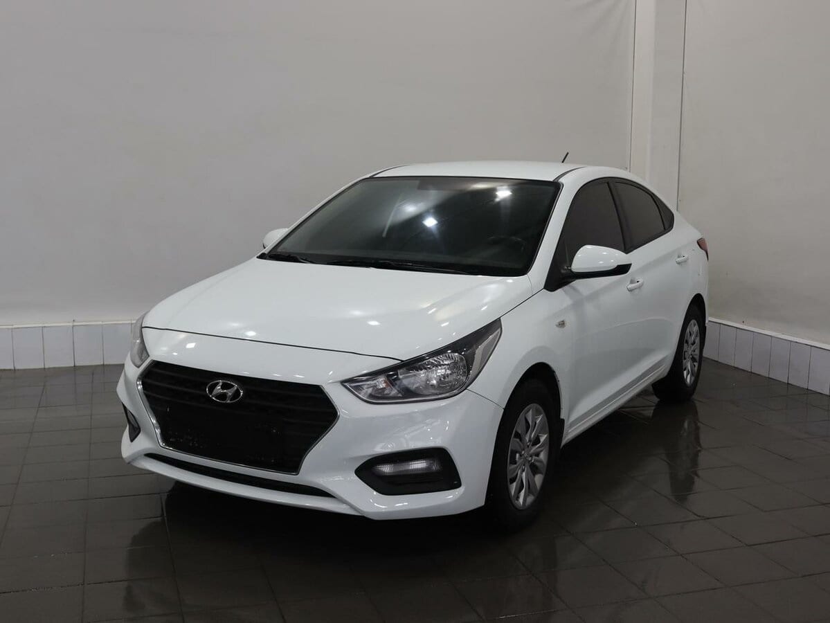 Hyundai Solaris 2019 — аренда от 84 Br/сутки