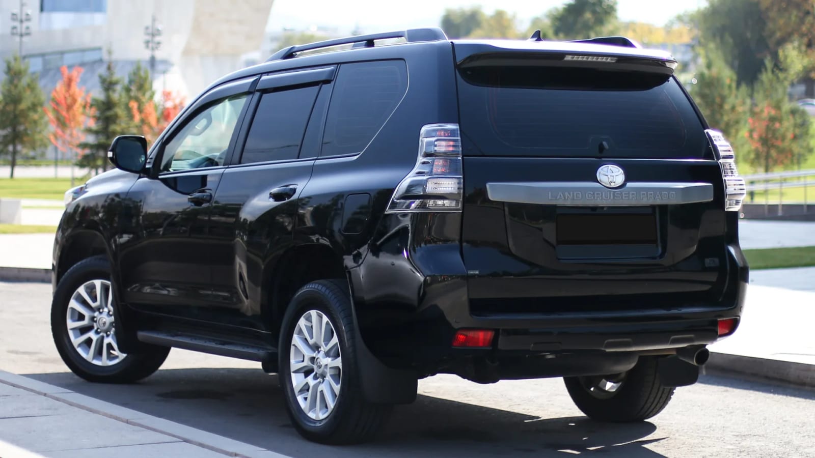 Toyota Land Cruiser Prado 2017 — фото 2