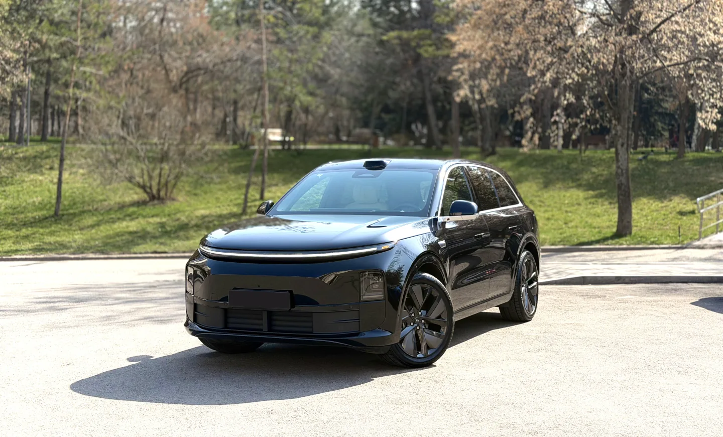 Li Auto L6 2024 — аренда от 60000 Br/сутки