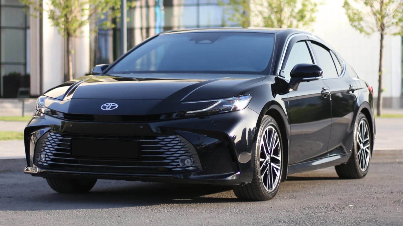 Toyota Camry 80 2024 — аренда от 50000 Br/сутки