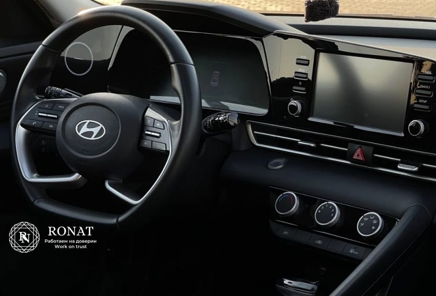 Hyundai Elantra — фото 2