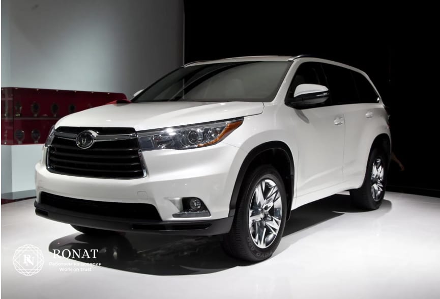 Toyota Highlander — аренда от 38000 Br/сутки