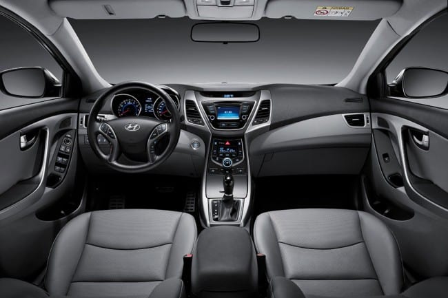 Hyundai Elantra — фото 2