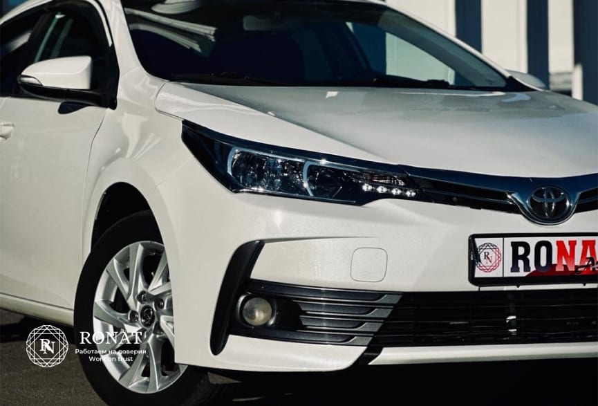 Toyota Corolla — фото 3