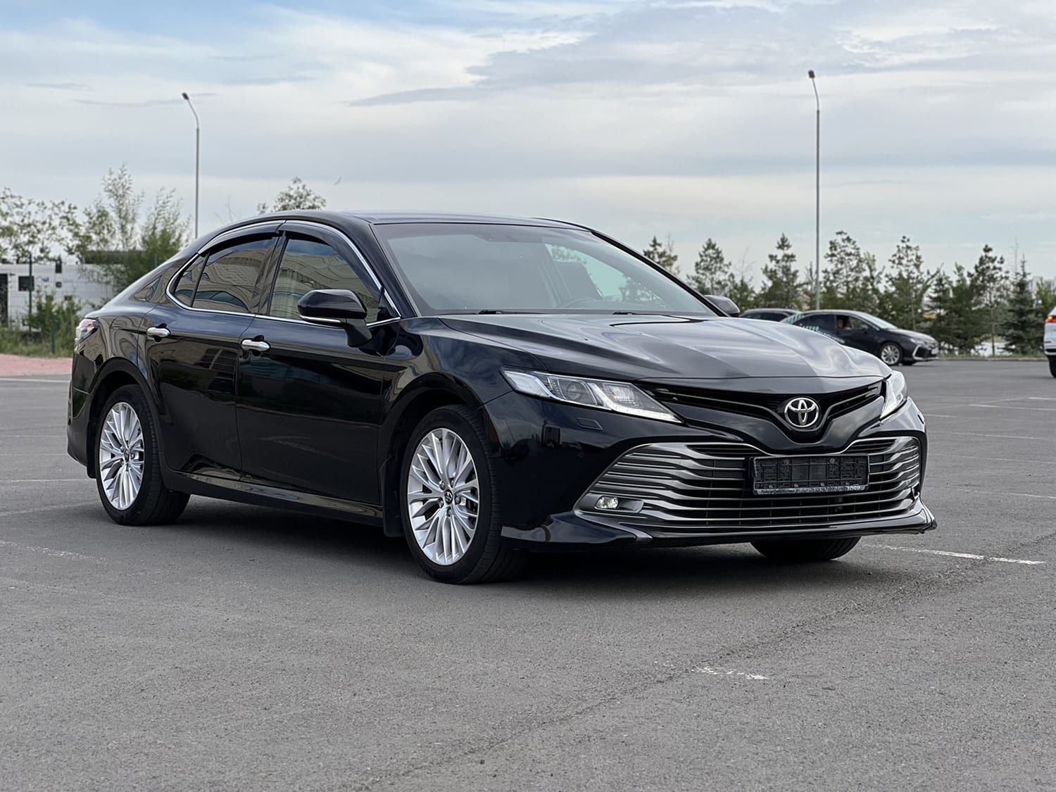 Toyota Camry XV70 — аренда от 30000 Br/сутки