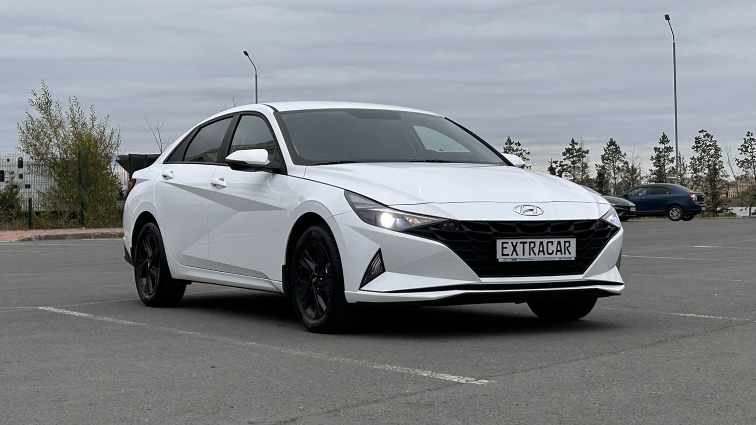 Hyundai Elantra — аренда от 23000 Br/сутки