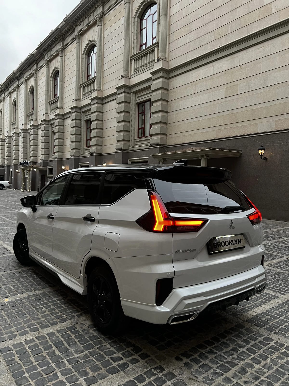 Mitsubishi Xpander 2023 — фото 4