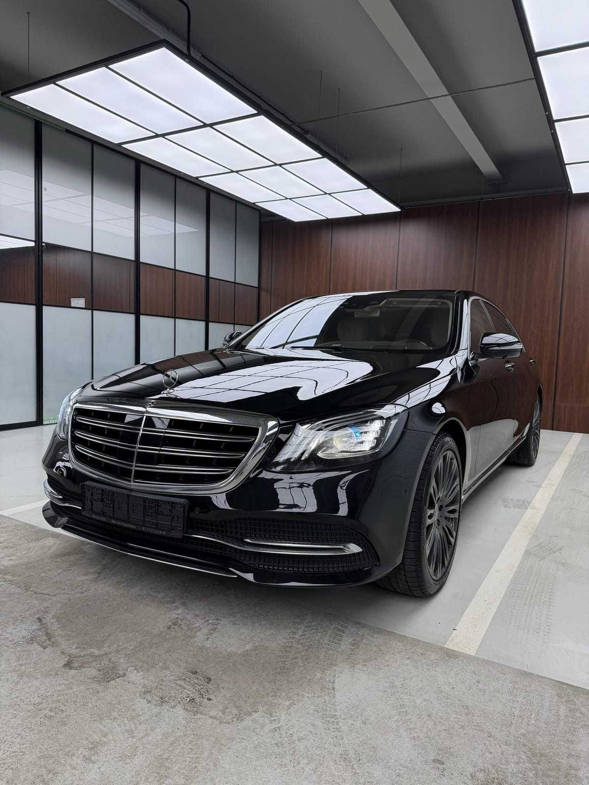 Mercedes-Benz S560 — фото 4