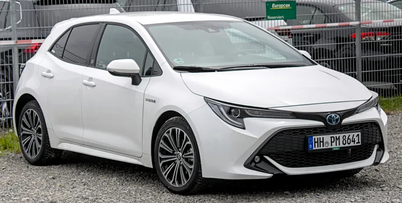 Toyota Corolla — аренда от 12000 Br/сутки