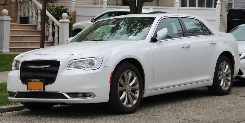 Chrysler 300 — аренда от 25000 Br/сутки