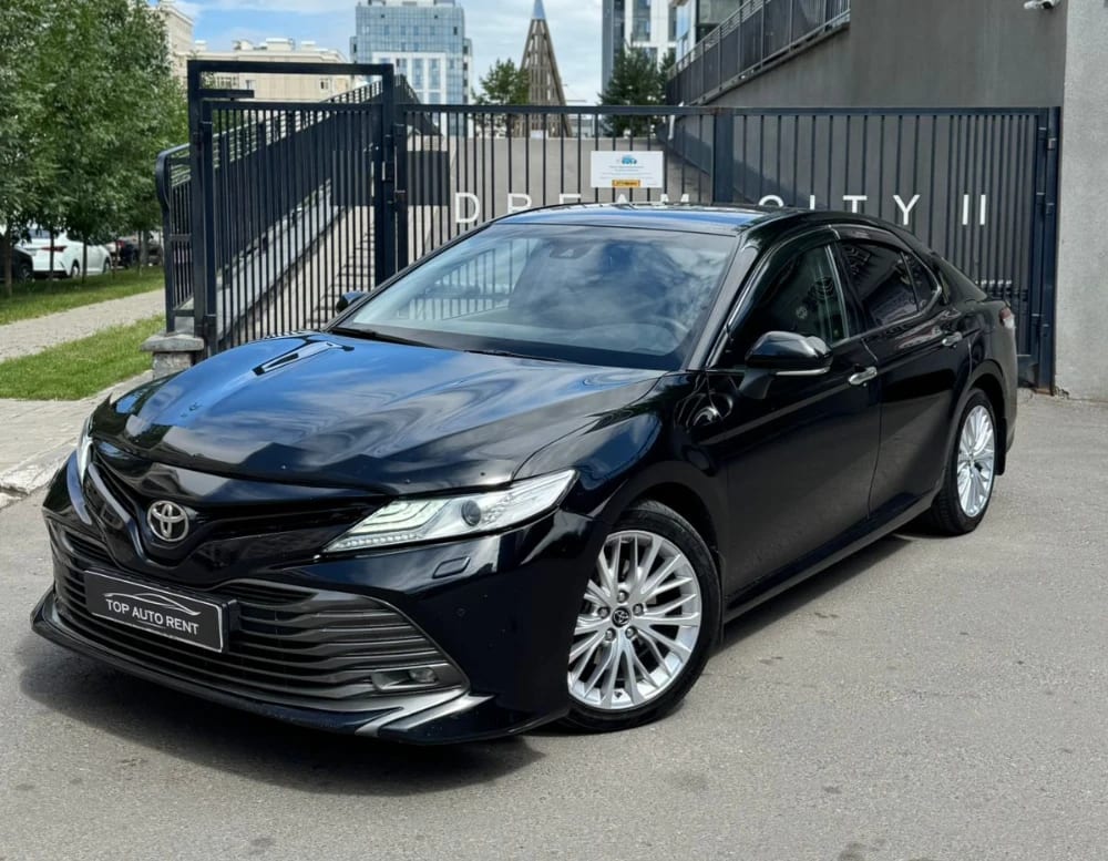 Toyota Camry 70 2020 — аренда от 30000 Br/сутки