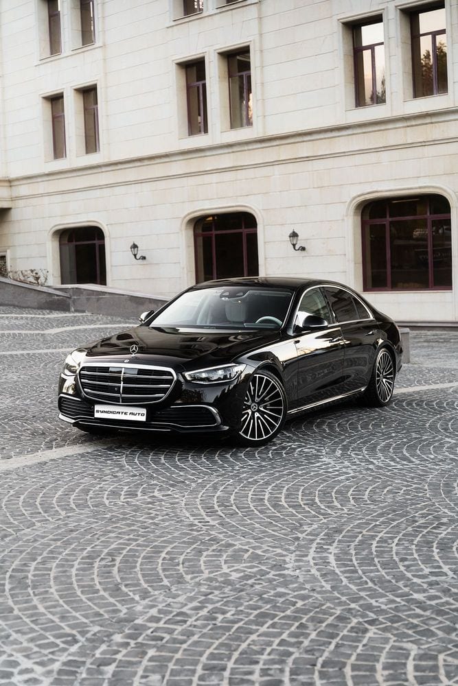Mercedes-Benz S500 2024 — аренда от 325000 Br/сутки