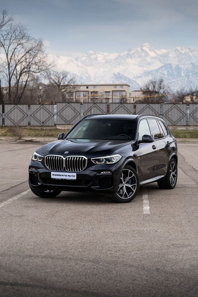 BMW X5 2022 — аренда от 250000 Br/сутки