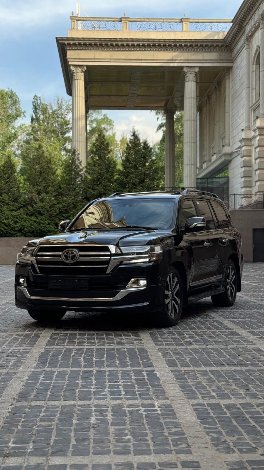Toyota Land Cruiser 200 2019 — аренда от 80000 Br/сутки