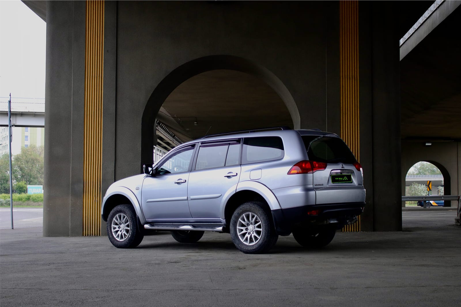 Mitsubishi Pajero Sport — фото 3