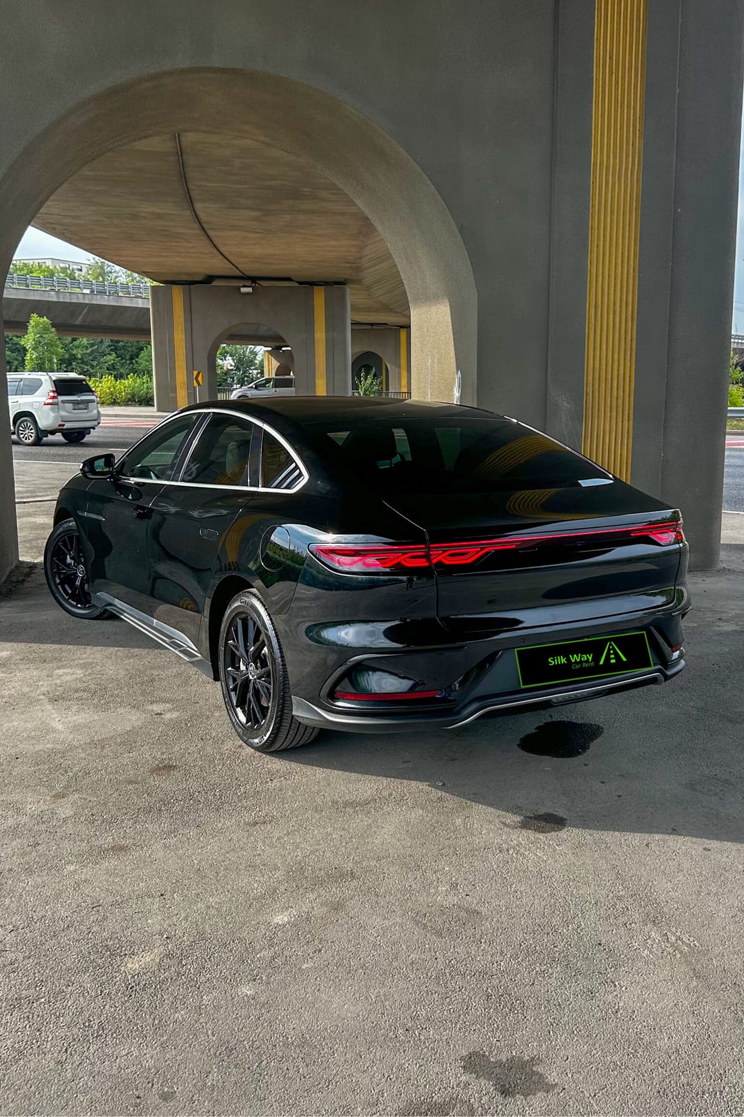 BYD Han DM-i — фото 3