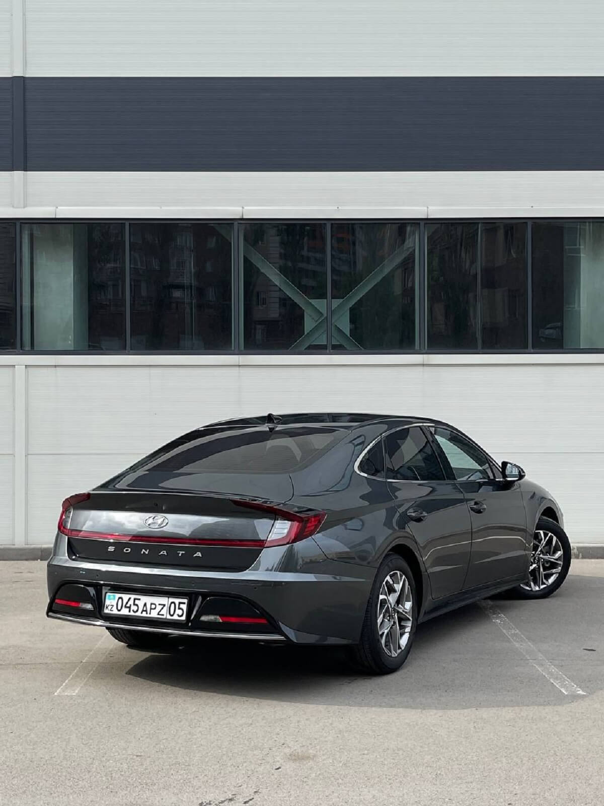 Hyundai Sonata 2022 — фото 2
