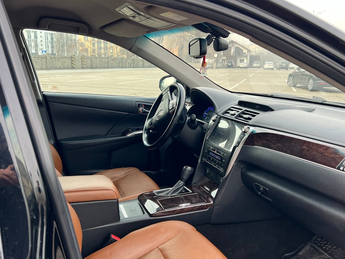 Toyota Camry 55 Exclusive — фото 3