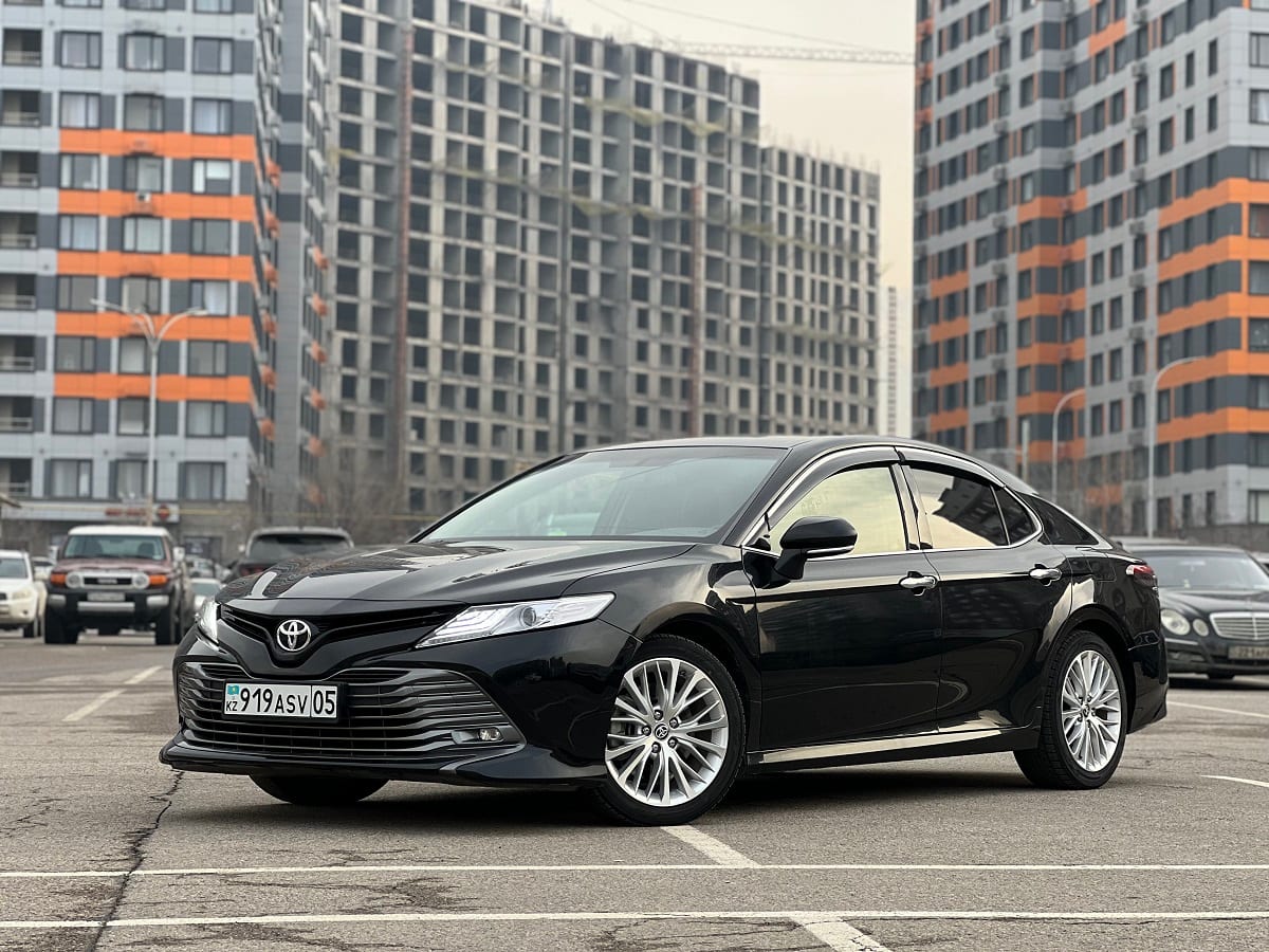 Toyota Camry 70 3.5 — аренда от 45000 Br/сутки