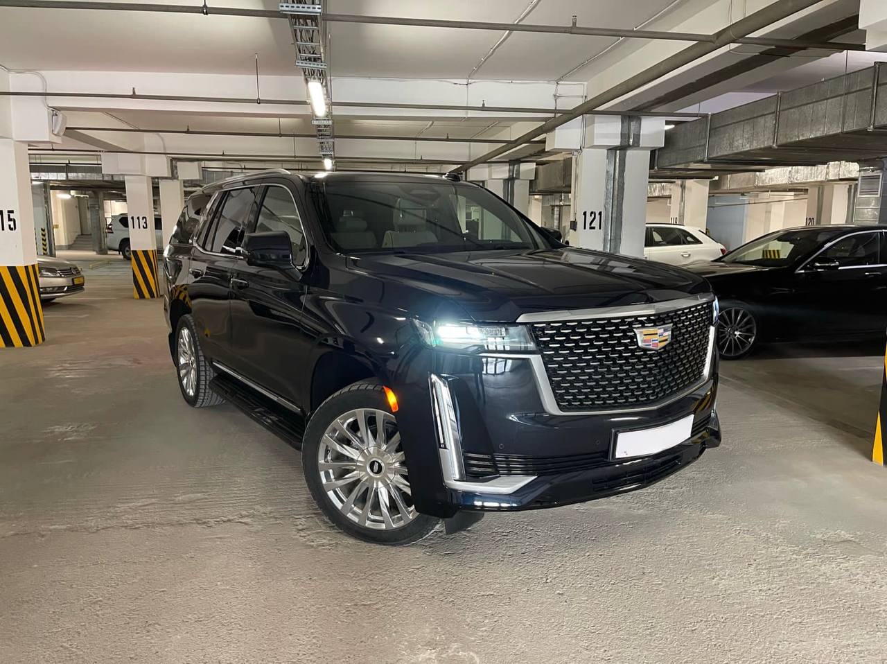 Cadillac Escalade — аренда от 350000 Br/сутки