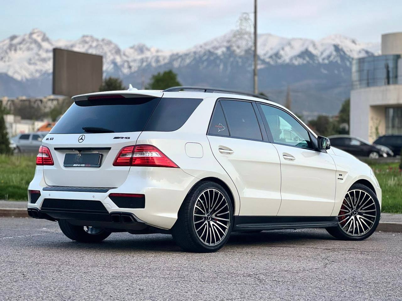 Mercedes-Benz ML 63 AMG — фото 2