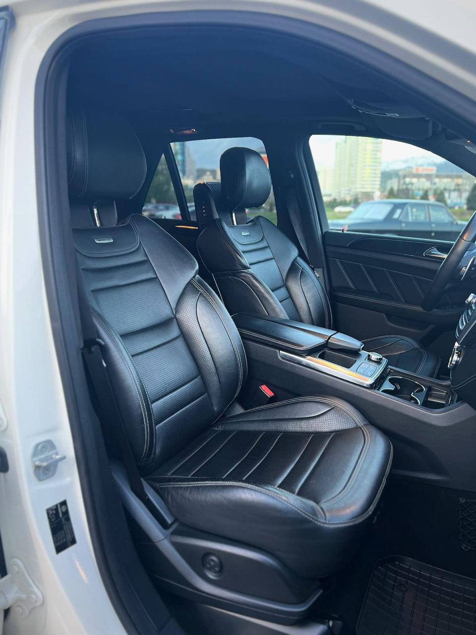 Mercedes-Benz ML 63 AMG — фото 3