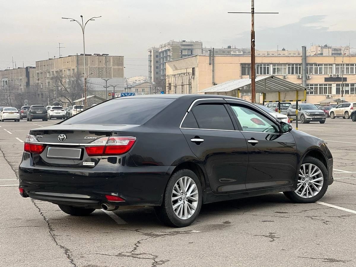 Toyota Camry 55 Exclusive 2017 — фото 2