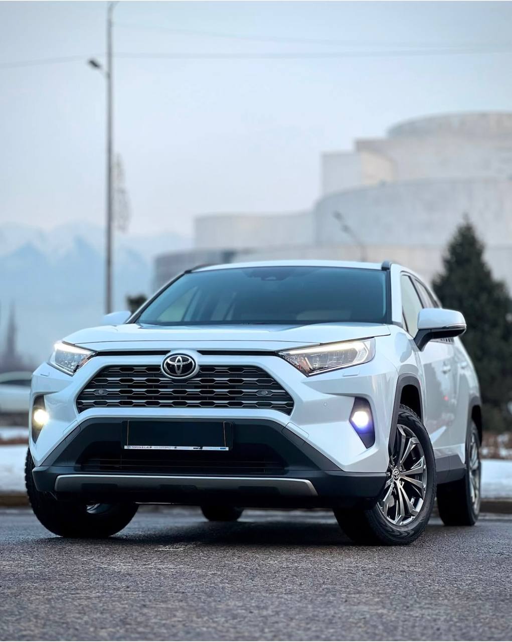Toyota RAV 4 — аренда от 45000 Br/сутки