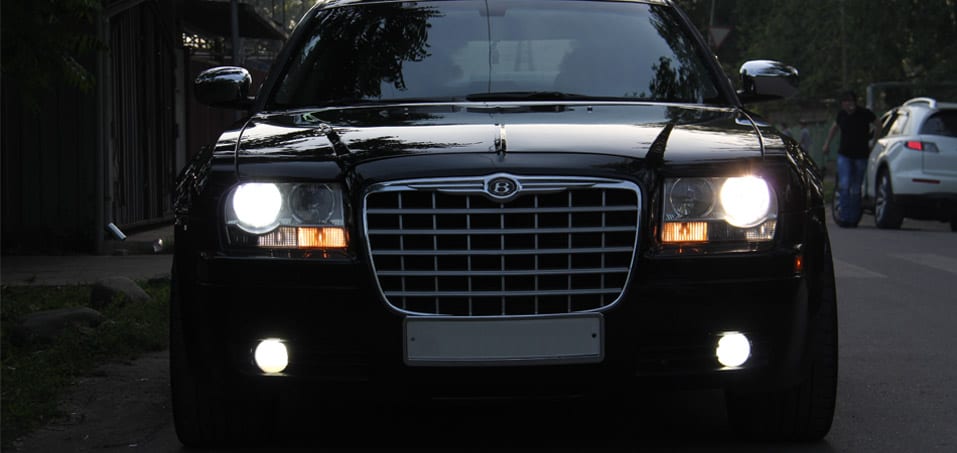 Chrysler 300C 2006 — аренда от 15000 Br/сутки