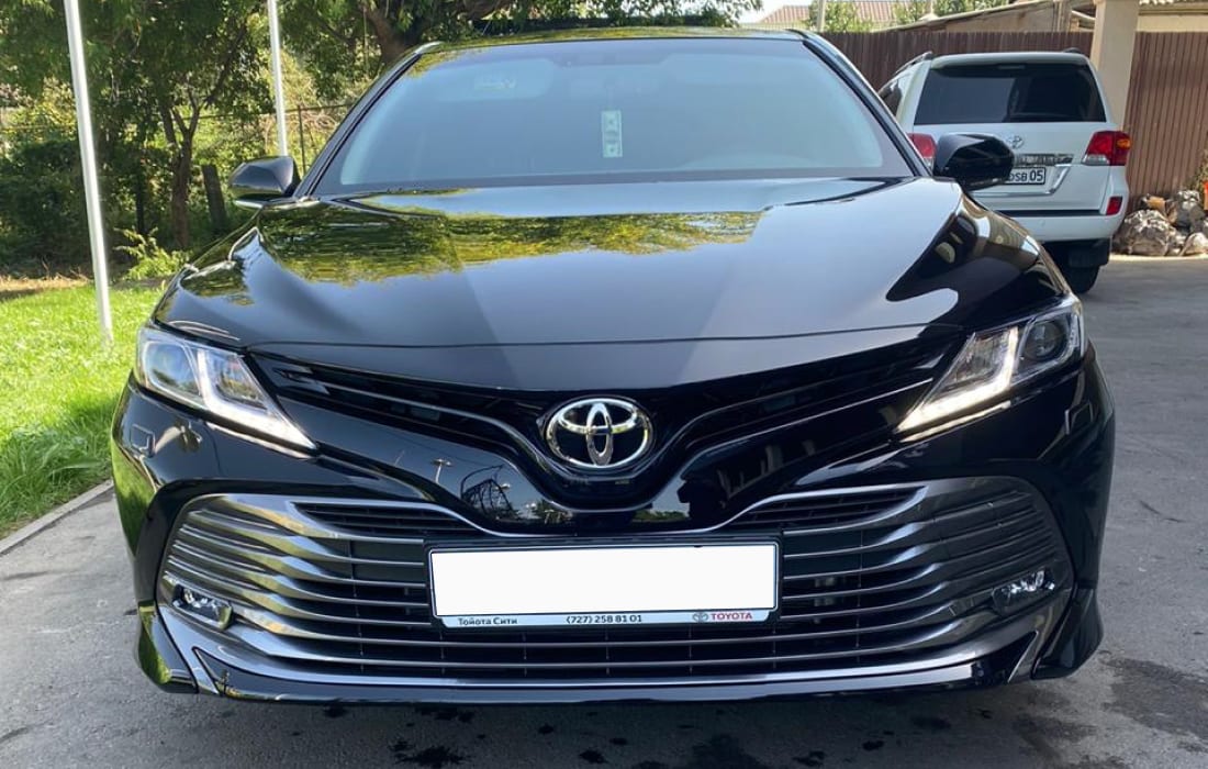 Toyota Camry 2020 — фото 2