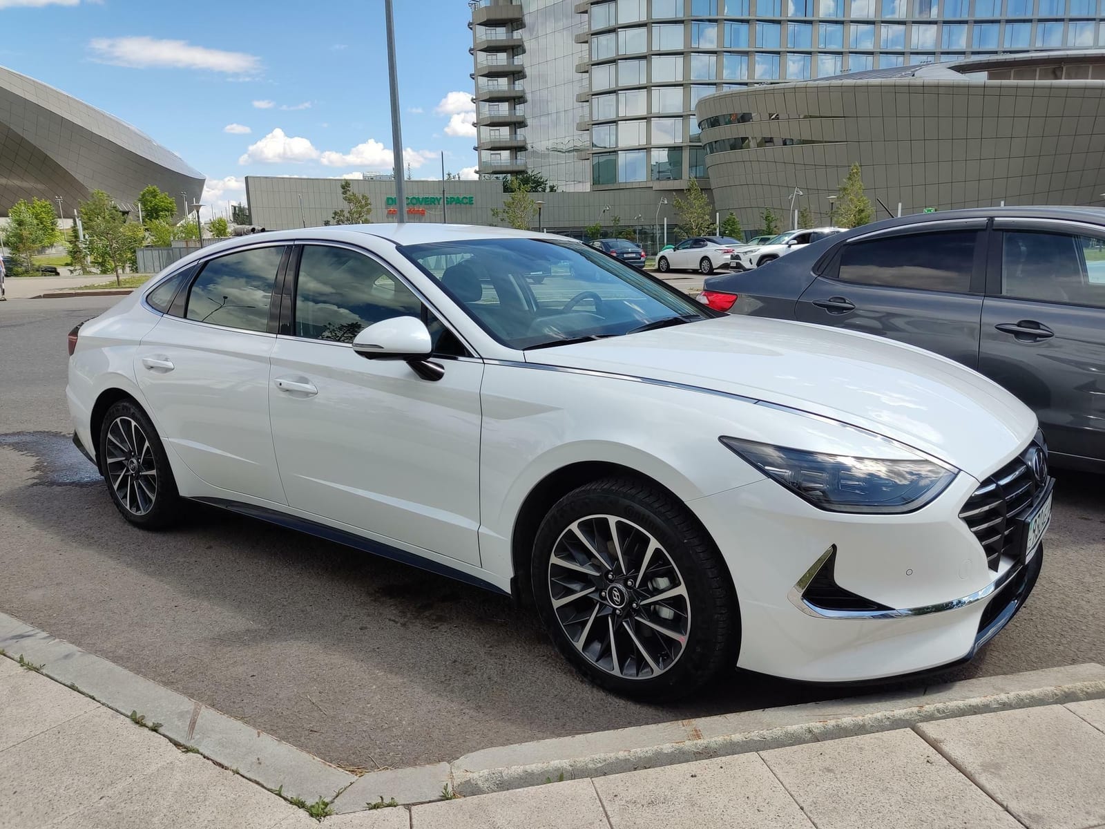 Hyundai Sonata 2022 — фото 2