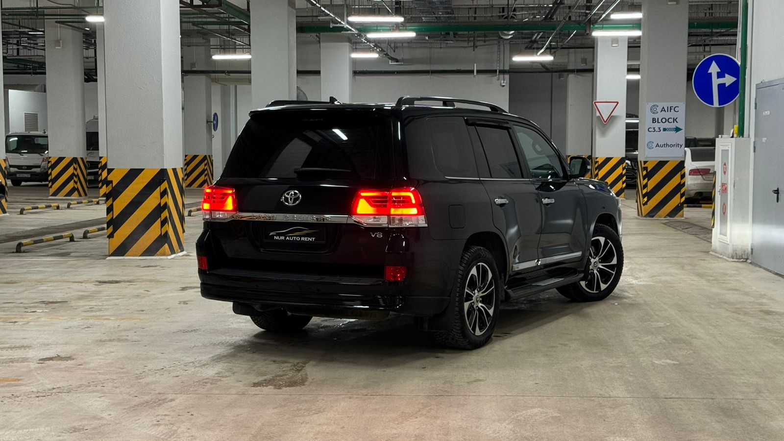 Toyota Land Cruiser 200 2018 — фото 2