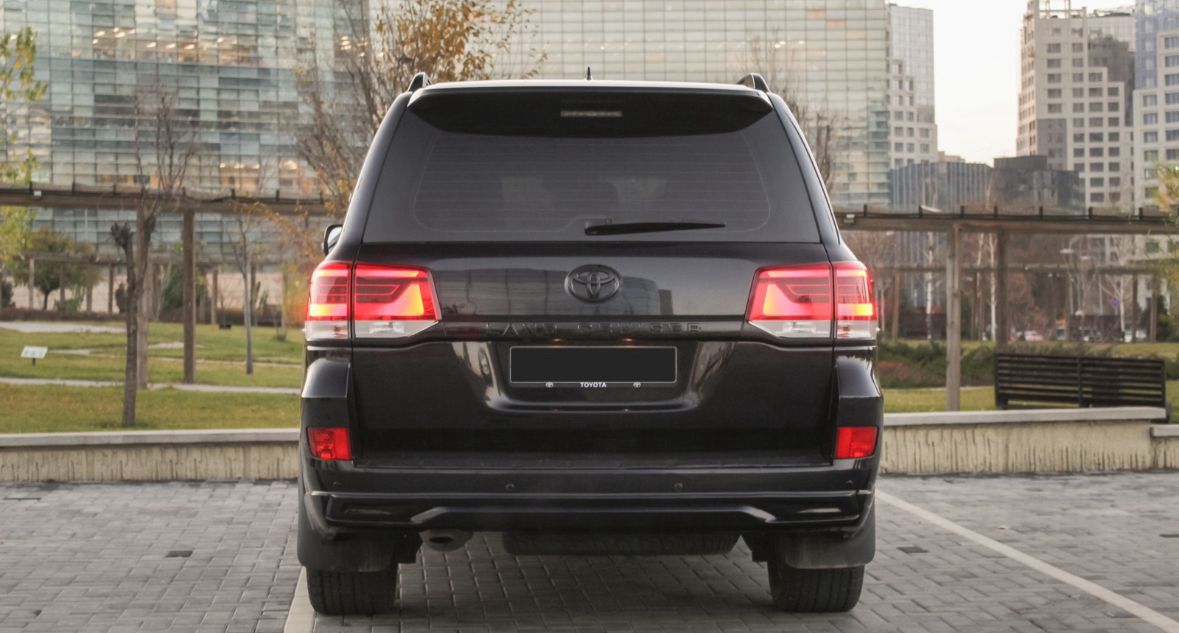 Toyota Land Cruiser 2020 — фото 3