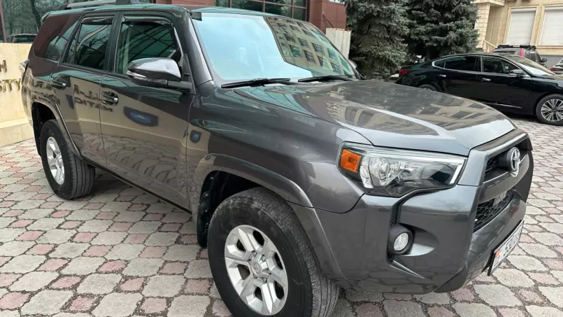 Toyota 4Runner 2020 — фото 2