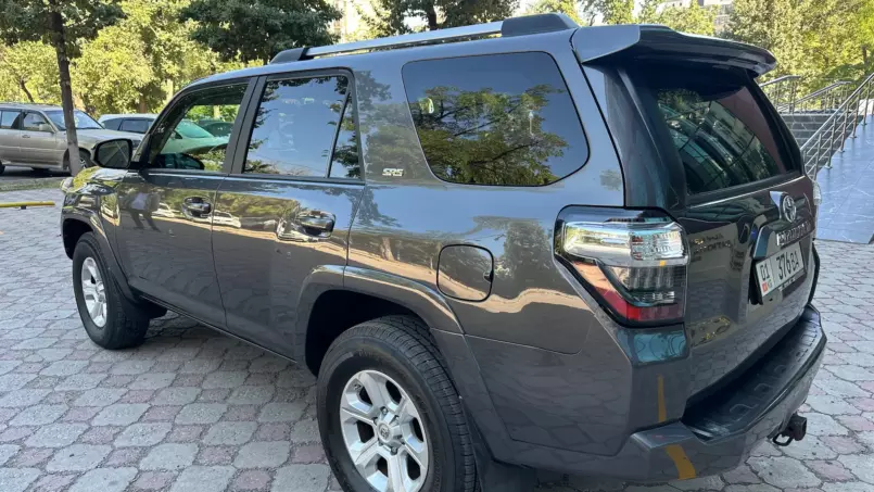 Toyota 4Runner 2019 — фото 3