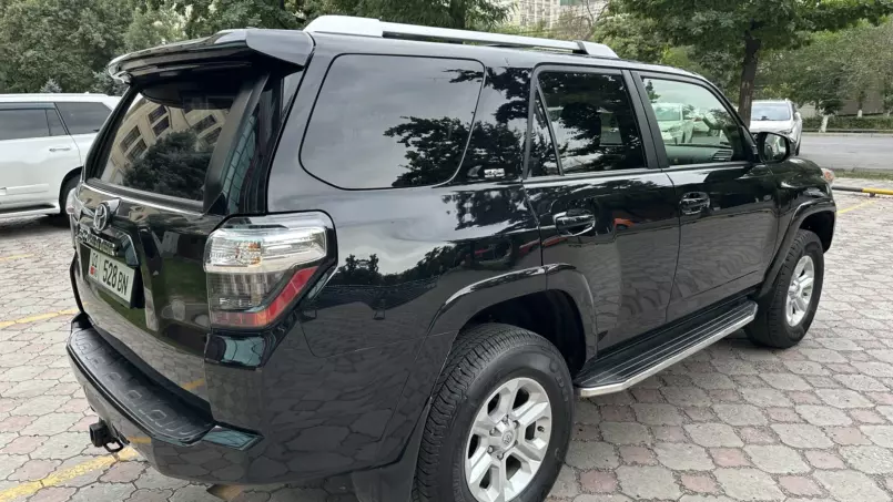 Toyota 4Runner 2018 — фото 4