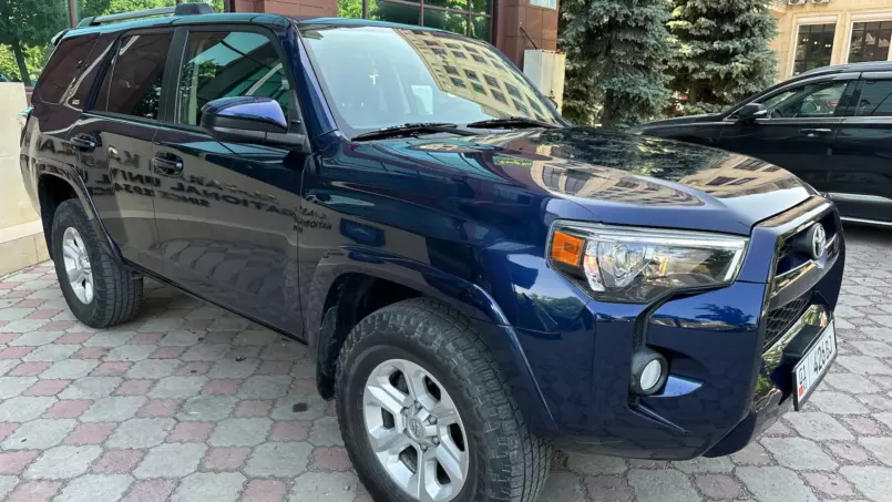 Toyota 4Runner 2019 — фото 2