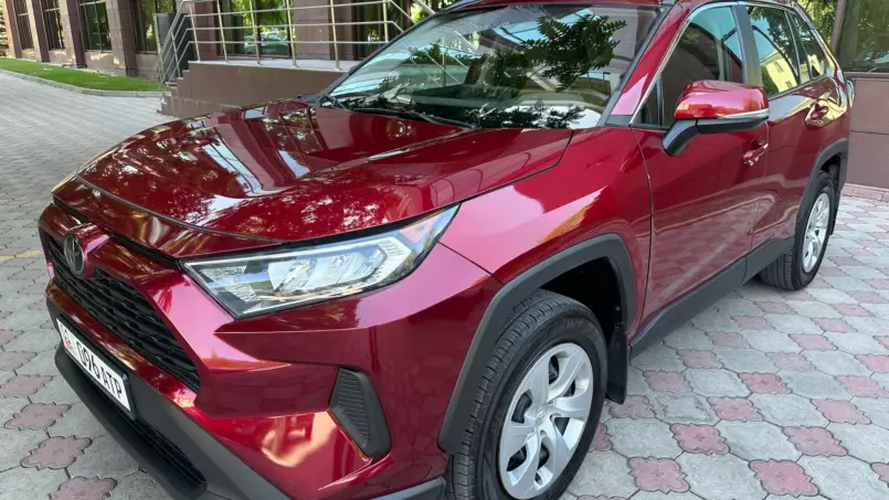 Toyota RAV4 2020 — аренда от 6960 сом/сутки