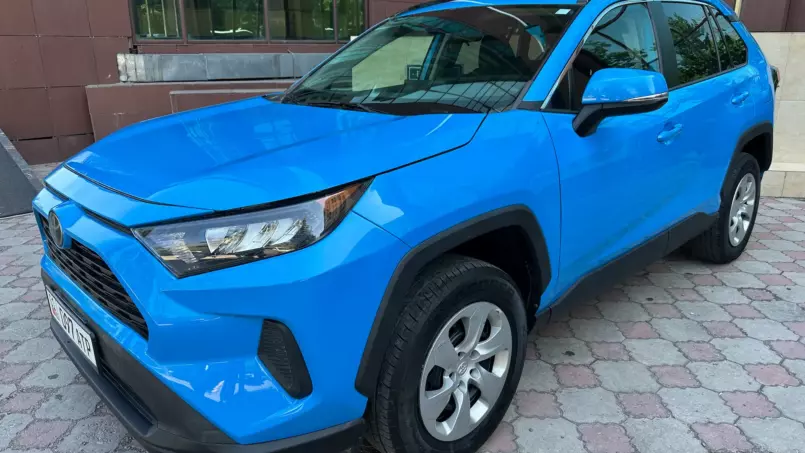 Toyota RAV4 2019 — аренда от 6960 сом/сутки