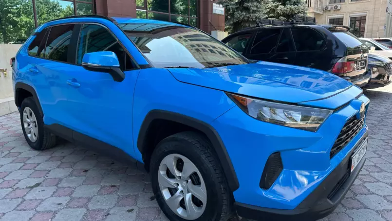 Toyota RAV4 2019 — фото 2