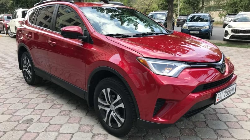 Toyota RAV4 2017 — фото 2